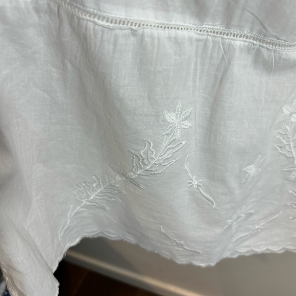 VICTORIAN CLASSICS Sz  M Gown Embroidered Ruffle Hem 100% Cotton Made in India - Picture 6 of 10